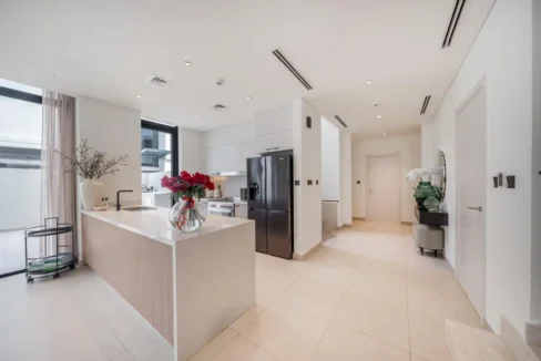 Villa 3 pic-3