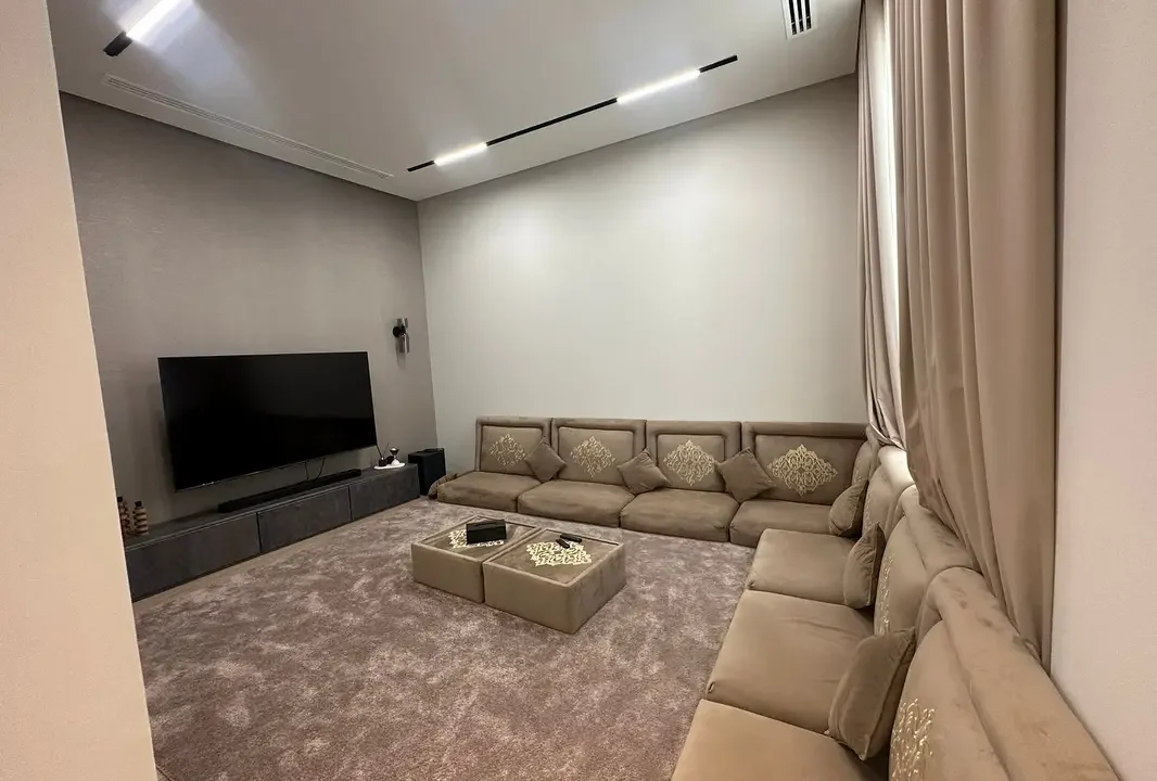 Villa pic-11