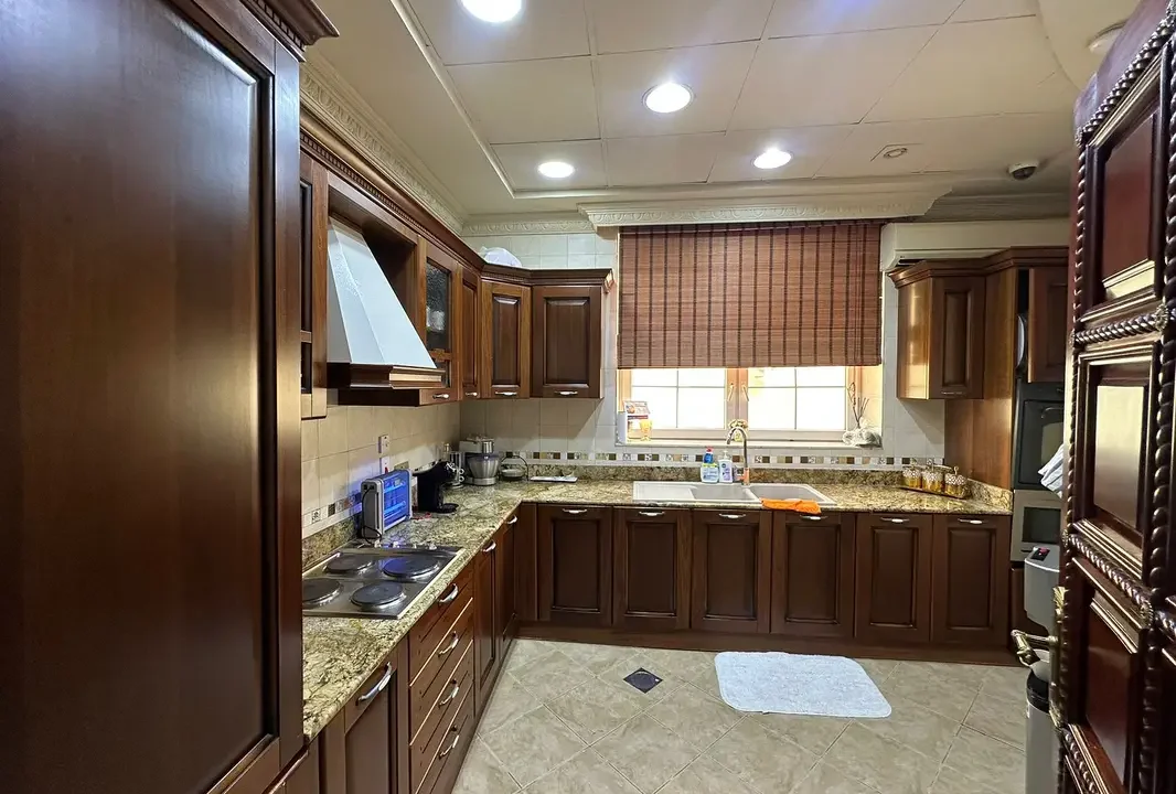 Villa pic-9